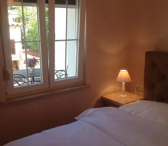 Provance Apartment *