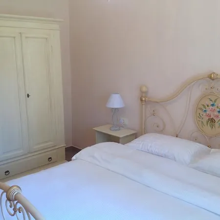 Provance Apartment *